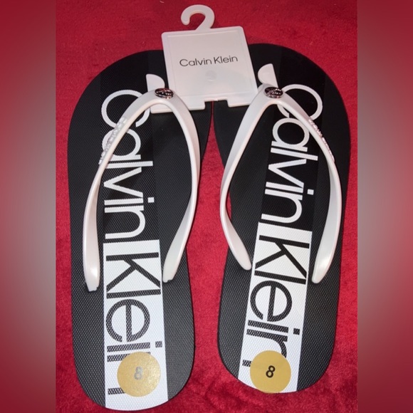 Calvin Klein flip flops - Picture 2 of 3
